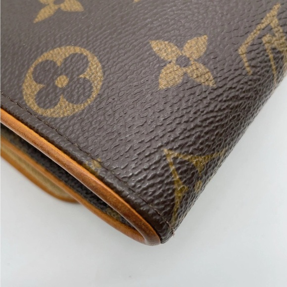 Louis Vuitton Twin Pochette PM - Picture 11 of 16
